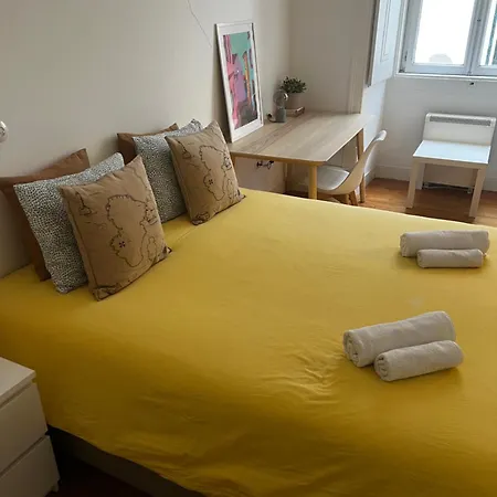 Privativo No Chiado Homestay Lisbon